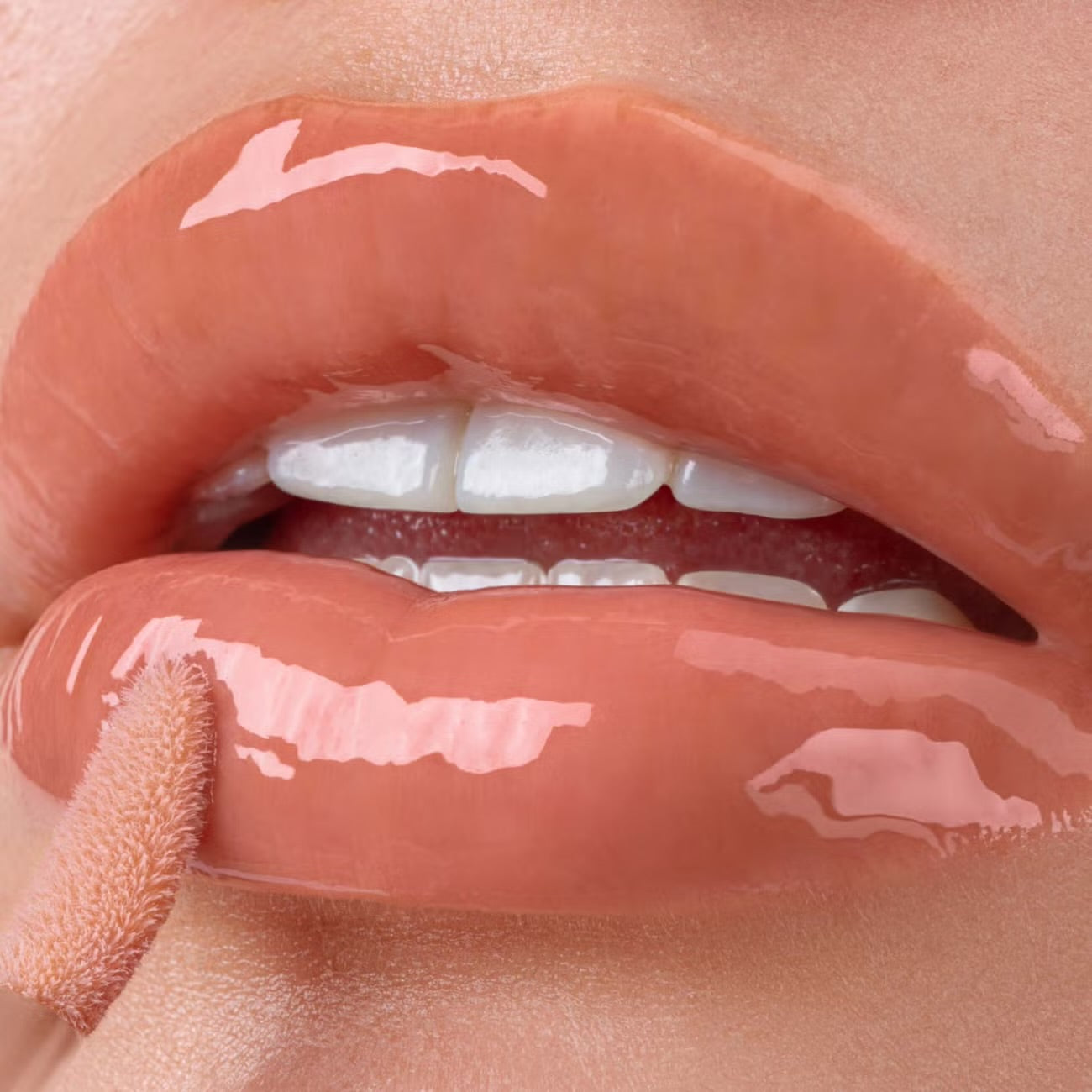 Gisou Honey Infused Lip Oil - Sticky Toffee